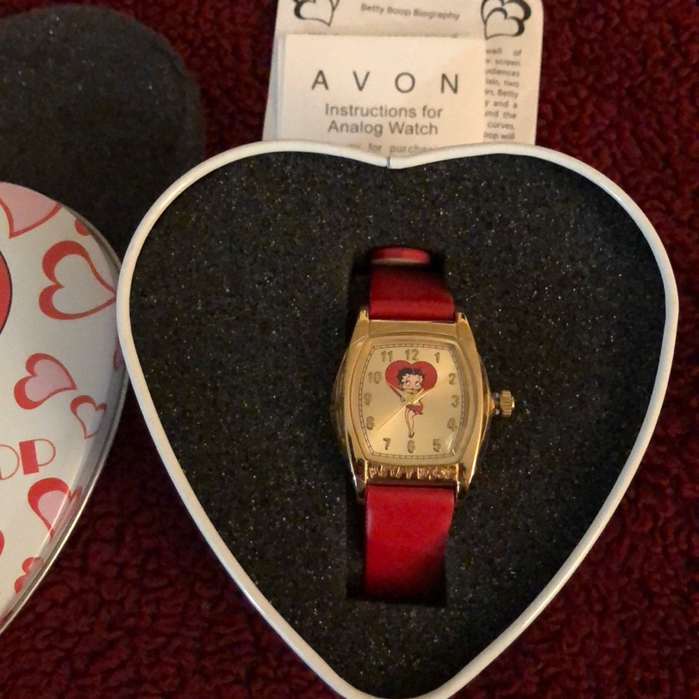 Betty Boop Watch In Heart Collection.. - Picture 2 of 2